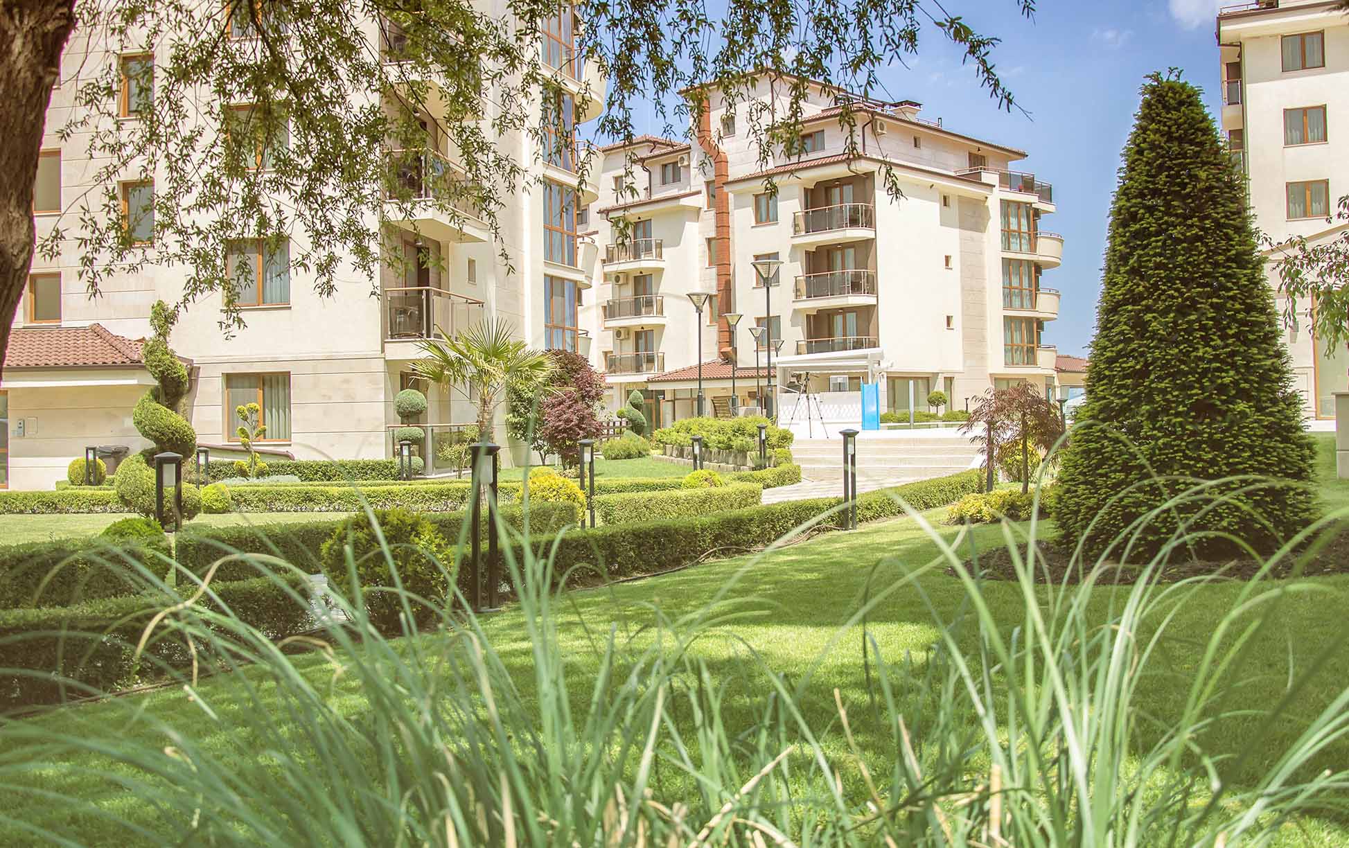 градините на Long Beach Resort